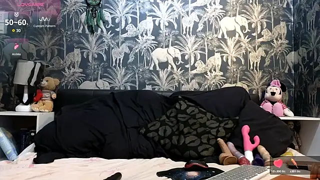 Samanthasexe online show from 4, 11, 2025