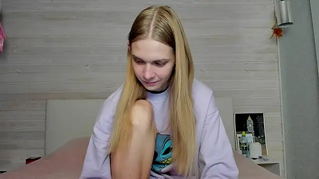 molly hunt  online show from 16, 10, 2025