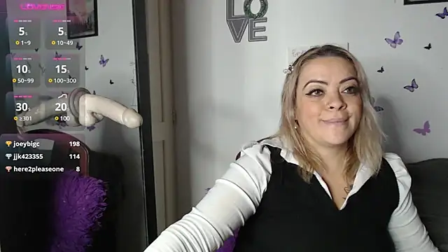 LIila28six online show from 21, 1, 2025