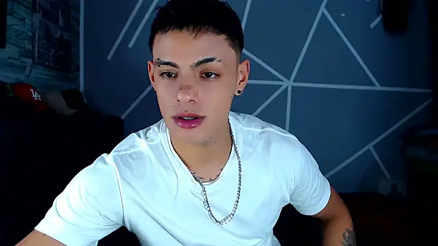 Snapshot of danilohot_19 chatting on 15, 3, 2025 danilohot 19 online show from 15, 3, 2025