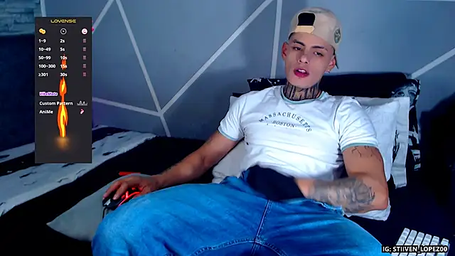 Snapshot of danilohot_19 chatting on 4, 10, 2025 danilohot 19 online show from 4, 10, 2025