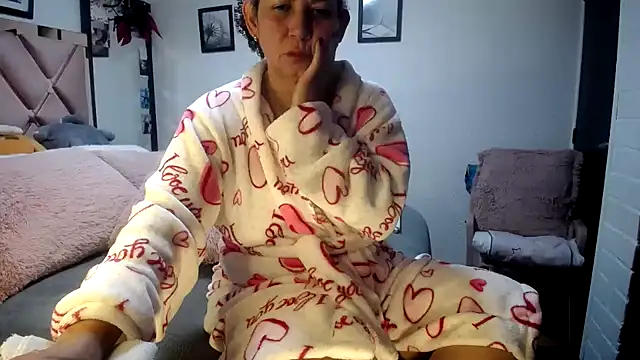 maturehoxx online show from 9, 3, 2025