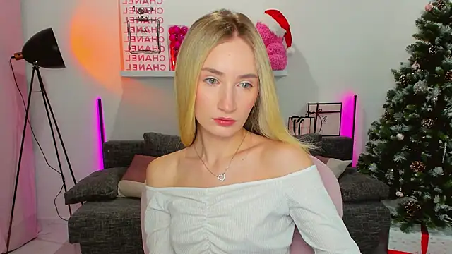 Snapshot of bella__rose chatting on 22, 12, 2024 bella rose online show from 22, 12, 2024