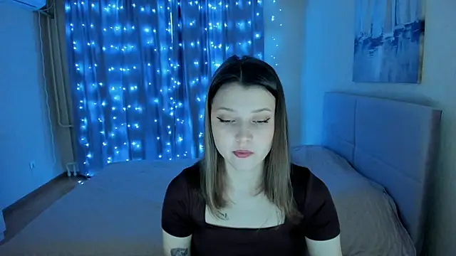 Snapshot of SoniNesti chatting on 18, 12, 2024 SoniNesti online show from 18, 12, 2024