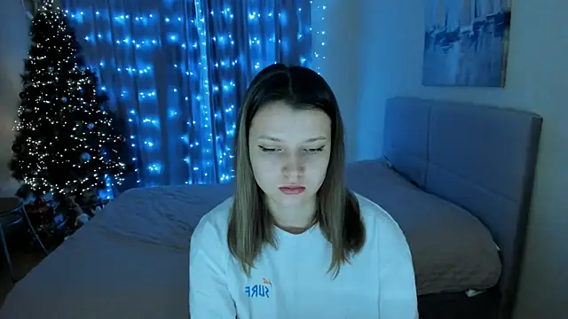 Snapshot of SoniNesti chatting on 8, 1, 2025 SoniNesti online show from 8, 1, 2025