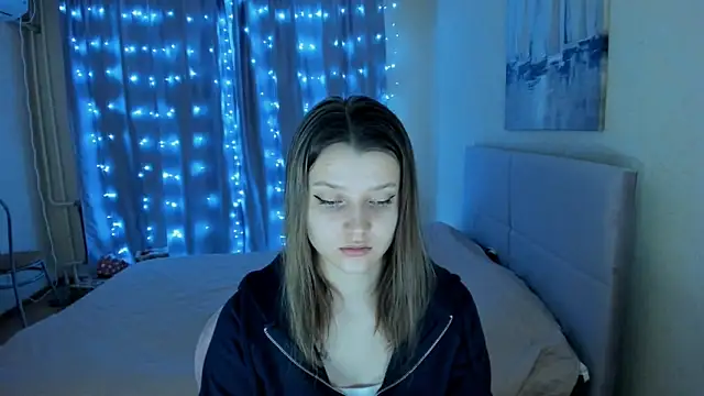 Snapshot of SoniNesti chatting on 1, 2, 2025 SoniNesti online show from 1, 2, 2025