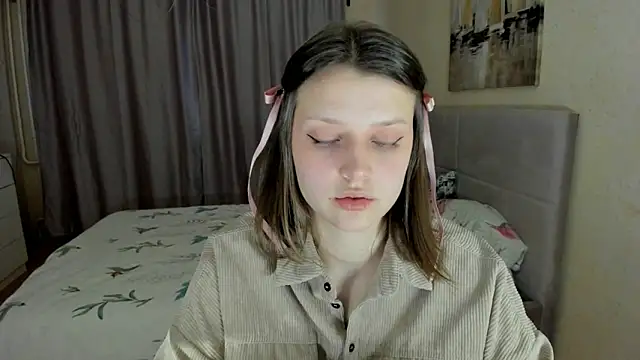 Snapshot of SoniNesti chatting on 8, 10, 2025 SoniNesti online show from 8, 10, 2025