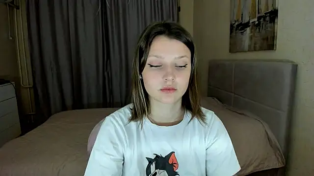 Snapshot of SoniNesti chatting on 14, 10, 2025 SoniNesti online show from 14, 10, 2025