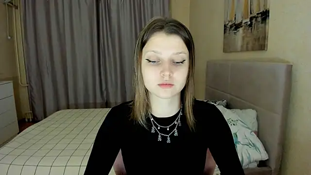 Snapshot of SoniNesti chatting on 10, 11, 2025 SoniNesti online show from 10, 11, 2025