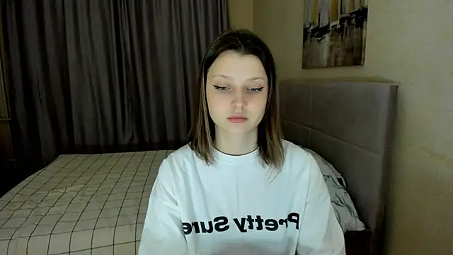 Snapshot of SoniNesti chatting on 11, 11, 2025 SoniNesti online show from 11, 11, 2025