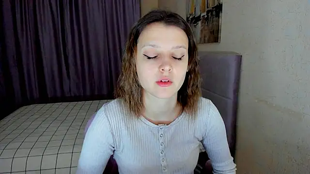 Snapshot of SoniNesti chatting on 15, 11, 2025 SoniNesti online show from 15, 11, 2025