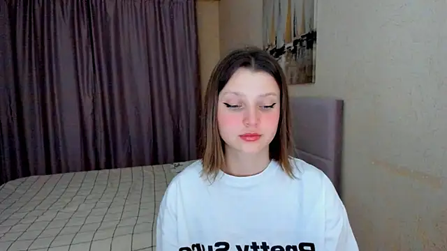 Snapshot of SoniNesti chatting on 25, 11, 2025 SoniNesti online show from 25, 11, 2025