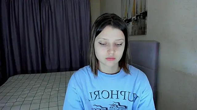 Snapshot of SoniNesti chatting on 28, 11, 2025 SoniNesti online show from 28, 11, 2025