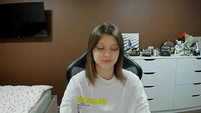 SoniNesti online show from 18, 4, 2026