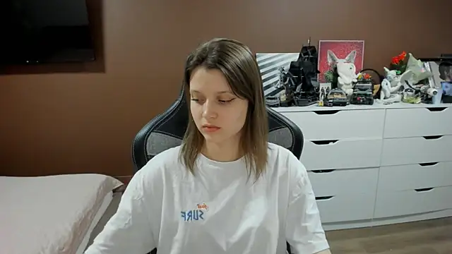 Snapshot of SoniNesti chatting on 8, 5, 2026 SoniNesti online show from 8, 5, 2026