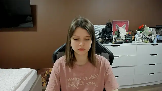 Snapshot of SoniNesti chatting on 13, 5, 2026 SoniNesti online show from 13, 5, 2026