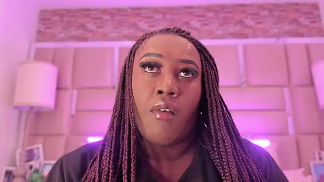 ShaniaBrownn online show from 29, 5, 2026