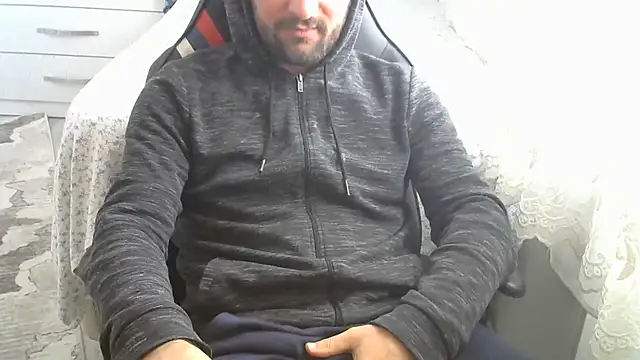 Snapshot of crazybaby5461 chatting on 17, 11, 2025 crazybaby5461 online show from 17, 11, 2025