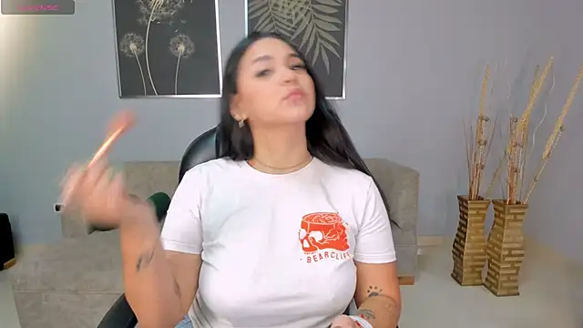 ToriCrossX online show from 21, 1, 2025