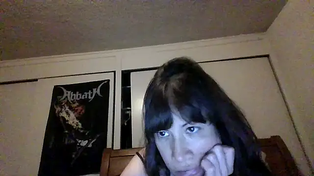 Snapshot of petitedoll29 chatting on 8, 12, 2024 petitedoll29 online show from 8, 12, 2024