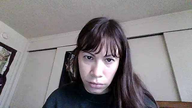 Snapshot of petitedoll29 chatting on 8, 12, 2024 petitedoll29 online show from 8, 12, 2024