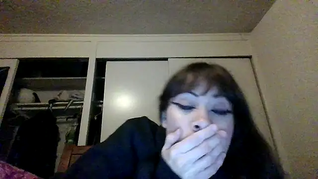 Snapshot of petitedoll29 chatting on 16, 12, 2024 petitedoll29 online show from 16, 12, 2024