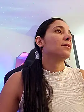 miaeyes online show from 13, 1, 2025