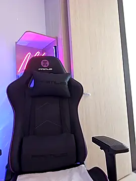 miaeyes online show from 15, 1, 2025