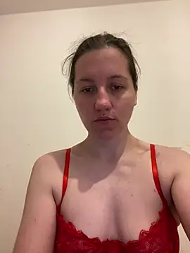 Snapshot of Nicole-Ray chatting on 7, 5, 2026 Nicole-Ray online show from 7, 5, 2026