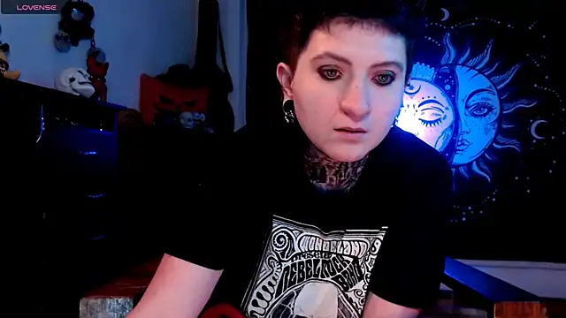 Marieblueeyes online show from 22, 3, 2025