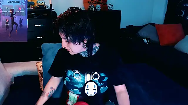 Marieblueeyes online show from 10, 10, 2025