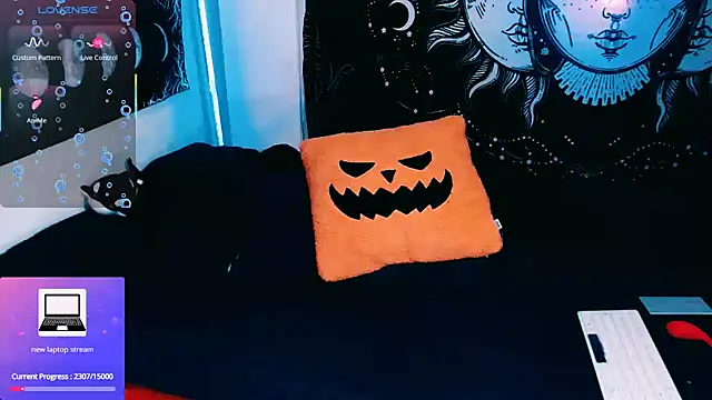 Marieblueeyes online show from 24, 2, 2026