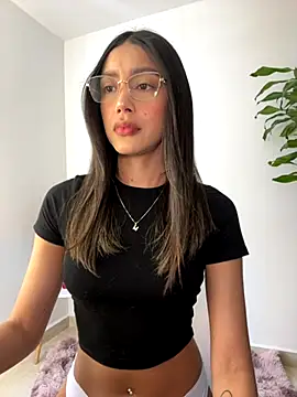 SelenaStone online show from 13, 9, 2025