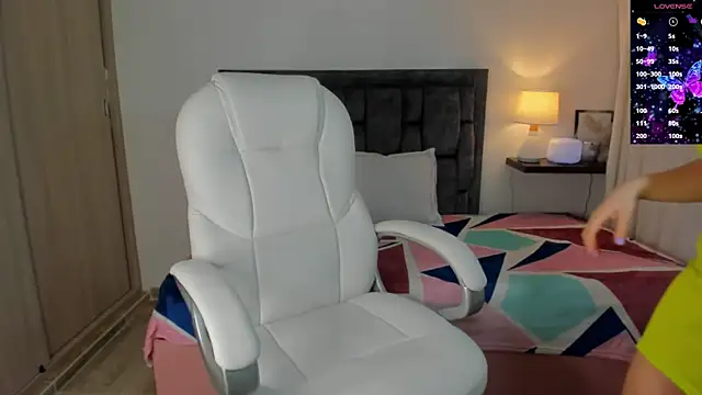 lucia s1 online show from 11, 2, 2025