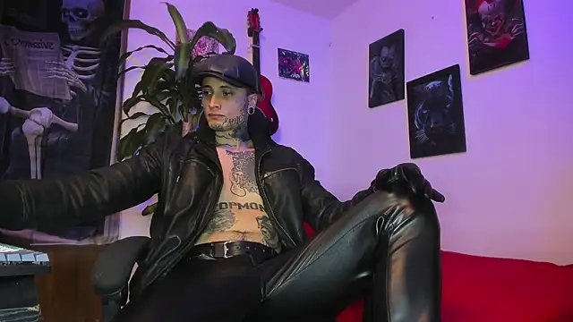 Snapshot of Ryuk_it chatting on 7, 10, 2025 Ryuk it online show from 7, 10, 2025