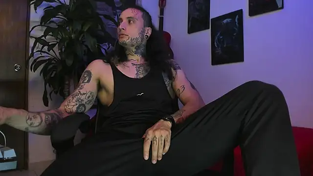 Snapshot of Ryuk_it chatting on 8, 10, 2025 Ryuk it online show from 8, 10, 2025
