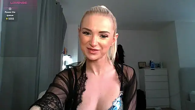 Snapshot of chelseablonde chatting on 12, 1, 2025 chelseablonde online show from 12, 1, 2025
