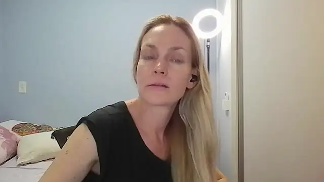 Annylove1 online show from 20, 4, 2026