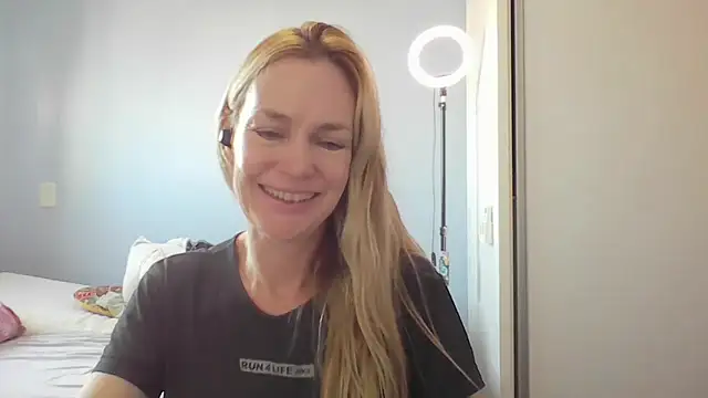 Annylove1 online show from 22, 4, 2026