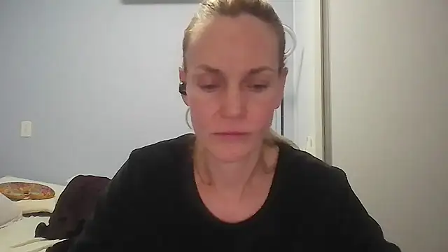 Snapshot of Annylove1 chatting on 1, 6, 2026 Annylove1 online show from 1, 6, 2026