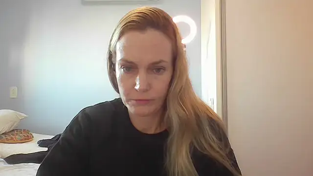 Snapshot of Annylove1 chatting on 5, 6, 2026 Annylove1 online show from 5, 6, 2026