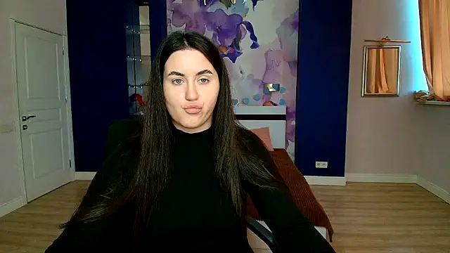 Roxie Bradley online show from 8, 1, 2025