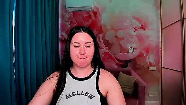 Roxie Bradley online show from 10, 3, 2025