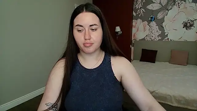 Snapshot of Roxie_Bradley chatting on 2, 6, 2026 Roxie Bradley online show from 2, 6, 2026