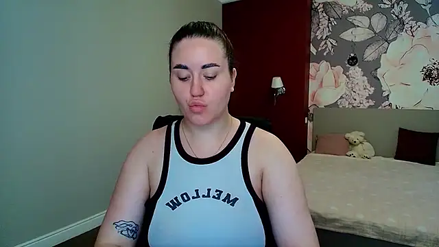 Roxie Bradley online show from 7, 7, 2026