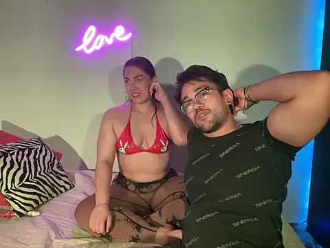 Im sophiie online show from 3, 2, 2025