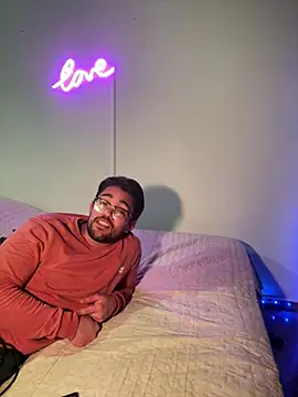 Im sophiie online show from 15, 2, 2025