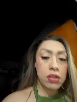 Im sophiie online show from 5, 4, 2026