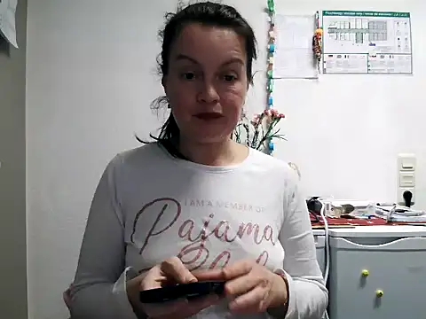 Snapshot of LoveNBloom chatting on 30, 1, 2025 LoveNBloom online show from 30, 1, 2025