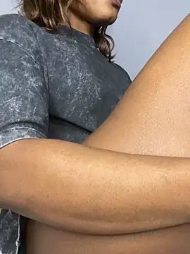  yisela  online show from 17, 10, 2025